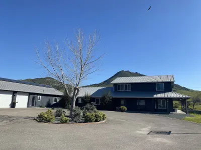 Mountain Views on 5 acres, 5 minutes from SLO downtown. 캘리포니아 폴리테크닉 주립대학 주변 호텔