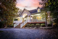 Mountain Resort Hideaway for Family, Golf, Hiking and reunions