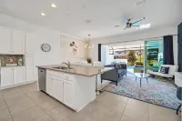 Private heated pool, resort and amenities, very close to Disneyworld