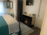 Beautiful 2nd story apartment 10 minutes from 2 state parks.