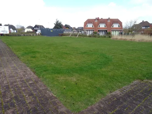 Apartment SEERÄUBER in a quiet location, balcony, only 300m to the green beach Hotels in Friedrichskoog