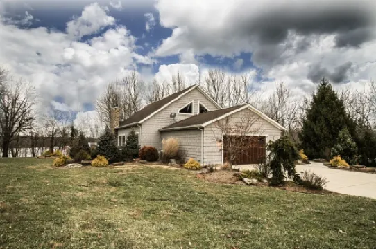 A Luxury Family Mill Creek Lake Retreat Hotels in Clark County