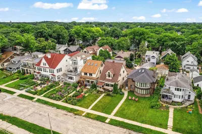 Stunning Lake View  and City Skyline View Property in Bay View Milwaukee