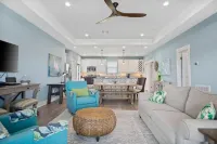 Fall Family Special ~ Private Heated Pool & Hot Tub ~ King Beds ~ Ocean View