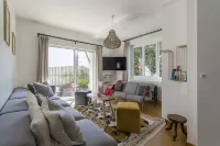 House with terrace 10Chb 10min heart of Lyon