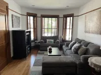 Stylish, Inviting 2-BR near Logan Square and Wrigley Field