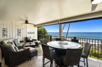 Fabulous Oceanfront Two Bedroom w/Huge Lanai & Central A/C!