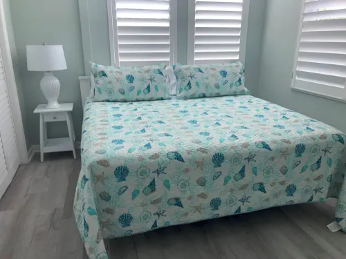 2-bedroom unit with beautiful ocean views, only steps from the beach!!!