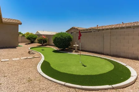 Beautiful Bungalow in Award Winning Resort Style Gated Sun Lakes community