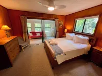 5.5 Acre Creek Front ~ Hi Speed Internet/ROKU TV