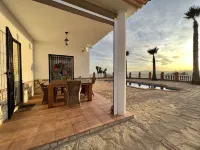 "CasaBlanca" Rural Villa with pool and barbecue.