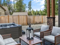 🌄Luxe House - NEW game room, hot tub, firepit, private retreat 🌄 Hotels in Ronald