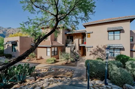 Million Dollar View - "Vista Verde" 2b/2b Condo