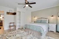 Hawksbill Home~Hot Tub~Modern~Porch~Wifi~Dogs