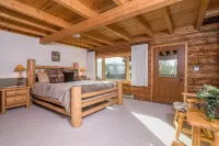 Cozy Cabin