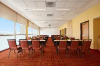 萊昂波利弗拉姆萬怡飯店