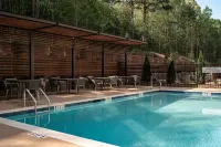 Courtyard Cleveland TN - Pools