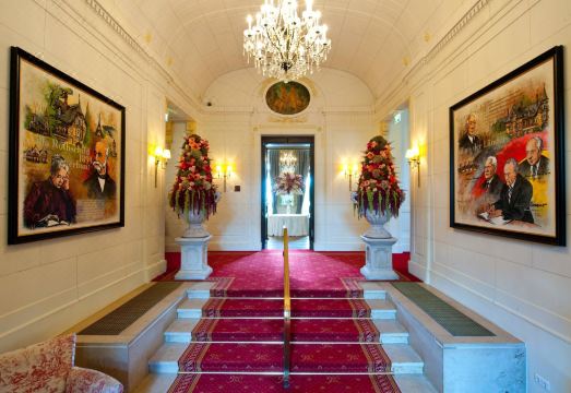 2. 빌라 로스차일드..