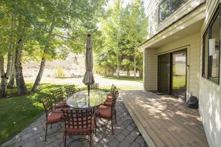 Sunrise Retreat In Sun Valley