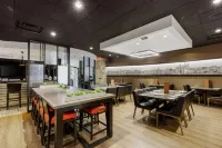 Best Western Premier C Hotel by Carmens - 朝食