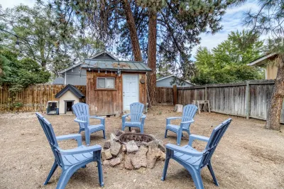 #1 Bend Retreat! Near All! Kid and Pet Friendly! Hotels near Farewell Bend Park