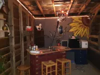 Quiet, private, whole house, 4 bedroom, 2 bath, horse farm retreat. 2000 sq ft.