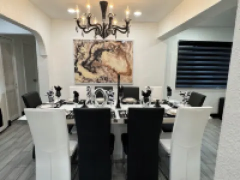 MASSIVE HOME WITH HEATED POOL, NEAR BEACH IN SUNNY SOUTH FLORIDA