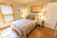 Cozy Corner - East end home