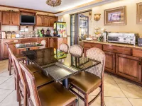 Econo Lodge Inn & Suites Griffin North Hotels in Griffin