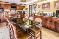 Econo Lodge Inn & Suites Griffin North