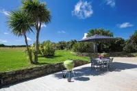 Tipoz'Immo -Ti Marin access to the beach-restaurants on foot Hotels in Plovan