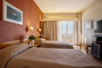 Queen Olga Hotel - Pet friendly