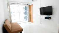 Spacious and Best Deal 2Br Apartment at Puncak Bukit Golf Surabaya Các khách sạn ở Dukuhpakis