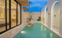 Ghavvilla Solo Hotels in Ngemplak