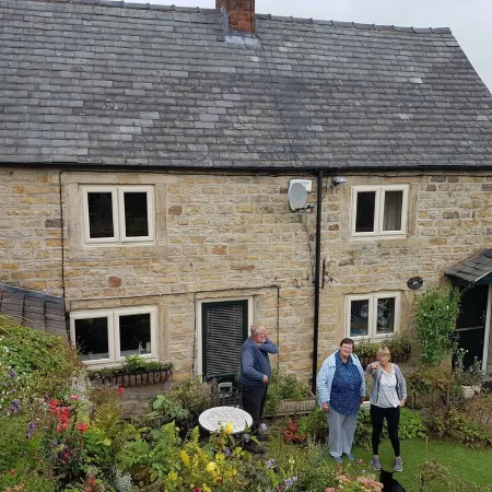 Beautiful 2 bedroomed stone cottage in the centre of Crich
