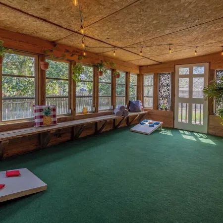 Large Family House 15min to Base