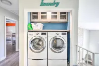 Justin Richardson Home w/ Outdoor Oasis & Movie Room