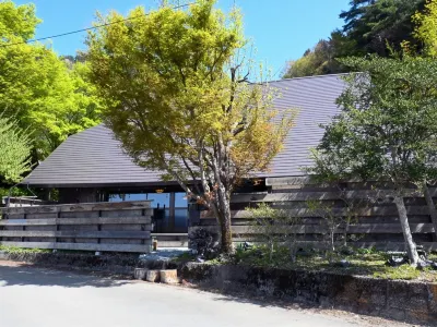 Root Field Hotels near Lake Shōji