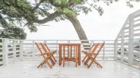 KAWAZU BEACH HOUSE BLUE MOON