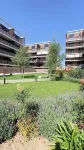 Comfortable flat with pool and beach nearby Hotel dekat Santa Creu de Calafell