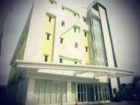 Izi Hotels Hotels near Warung Enur Endim