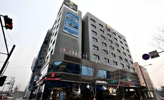 Guwol Hotel
