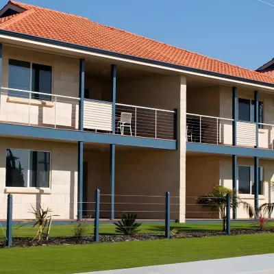 Pinnacles Edge Resort Hotels near Cervantes Art Trail