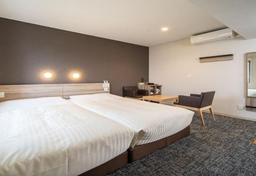 5. 슈퍼 호텔 시가..