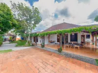 Bhumi Hostel Hotels in Kotagede