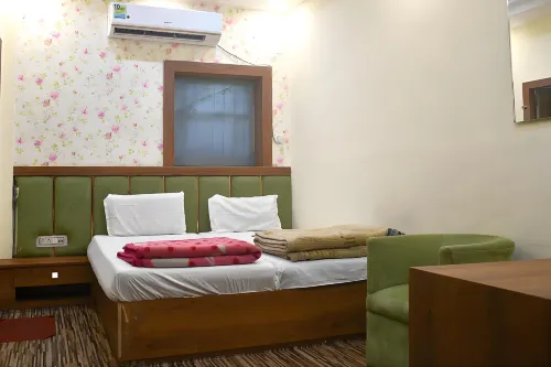 Hotel Anand
