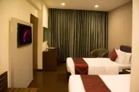 V7 Hotel