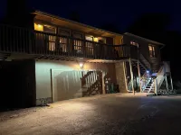 Bring the whole family to enjoy hot tub, deck & beautiful mountains in Ruidoso