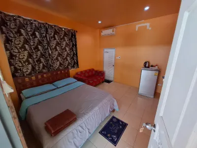 Buachompoo View Resort Tai Kung Koh Sichang Hoteles en Ko Sichang