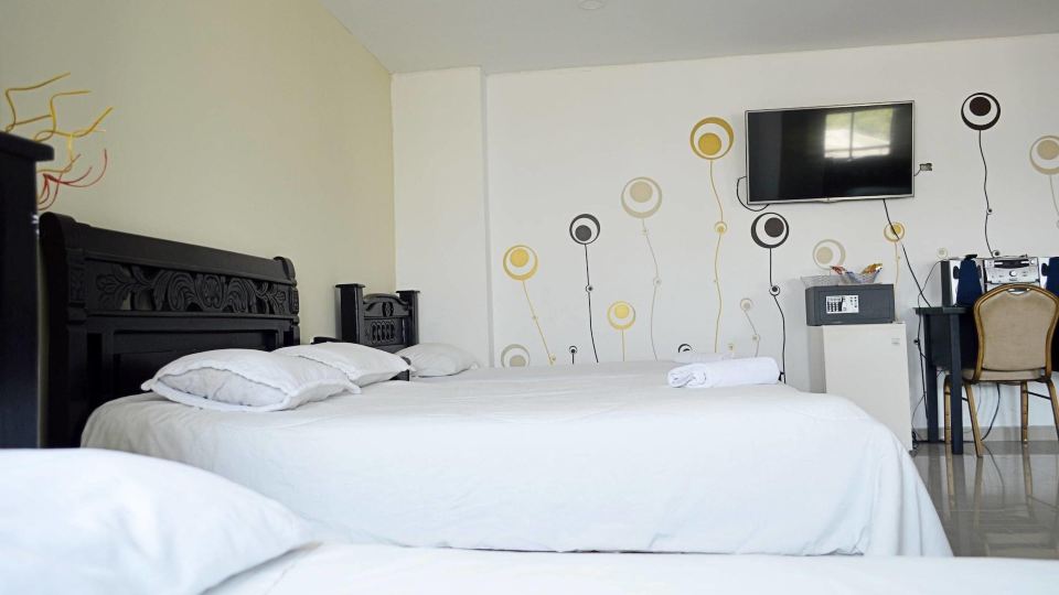 Hotel Intersuites